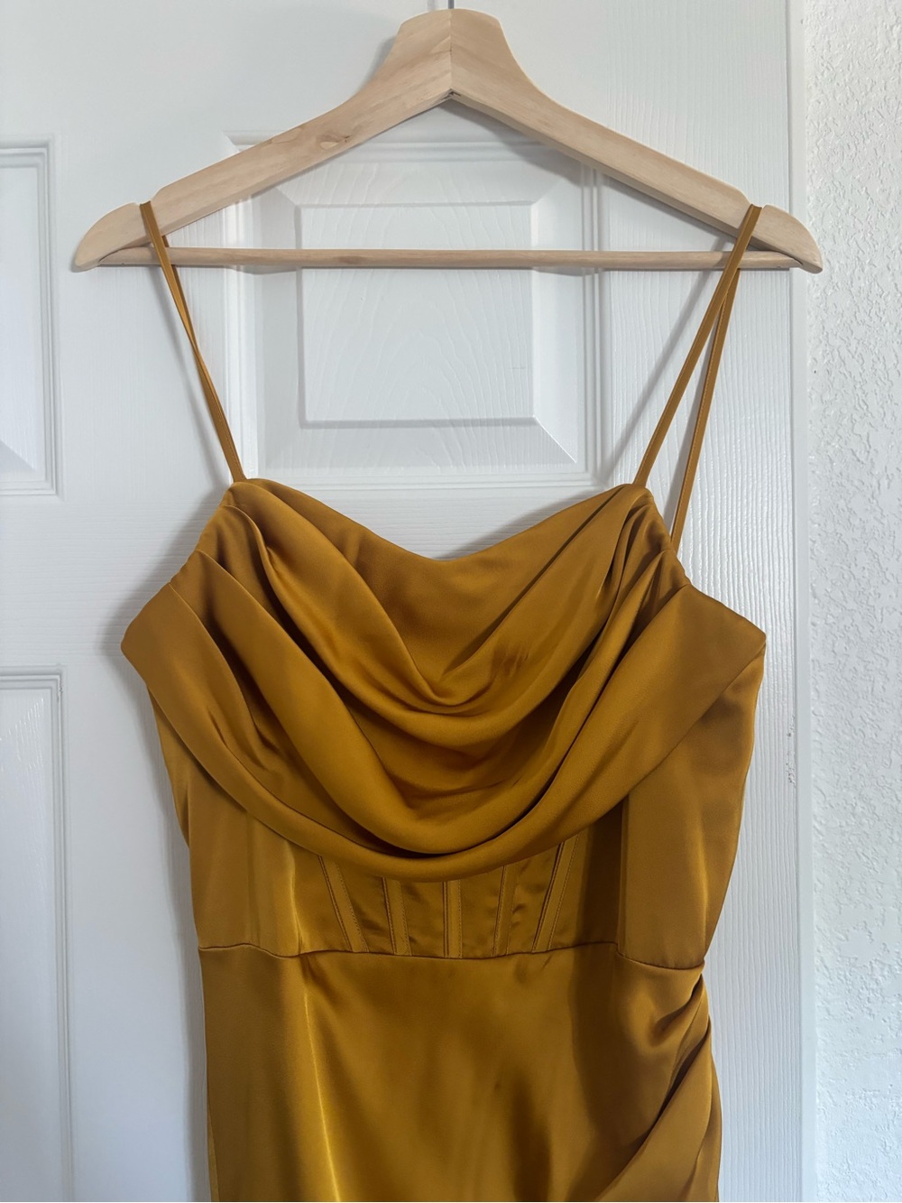 Birdy Grey Carrie Matte Satin dress size M in butterscotch - Picture 2 of 5